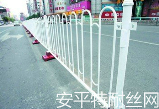 馬路護(hù)欄